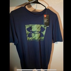 Camo and navy Under Armor tee.